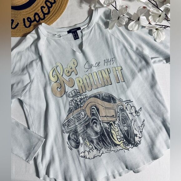 Forever 21 Vintage Style 1995 Muscle Car Keep Rollin’ It Long Sleeve Waffle Knit - Picture 3 of 6